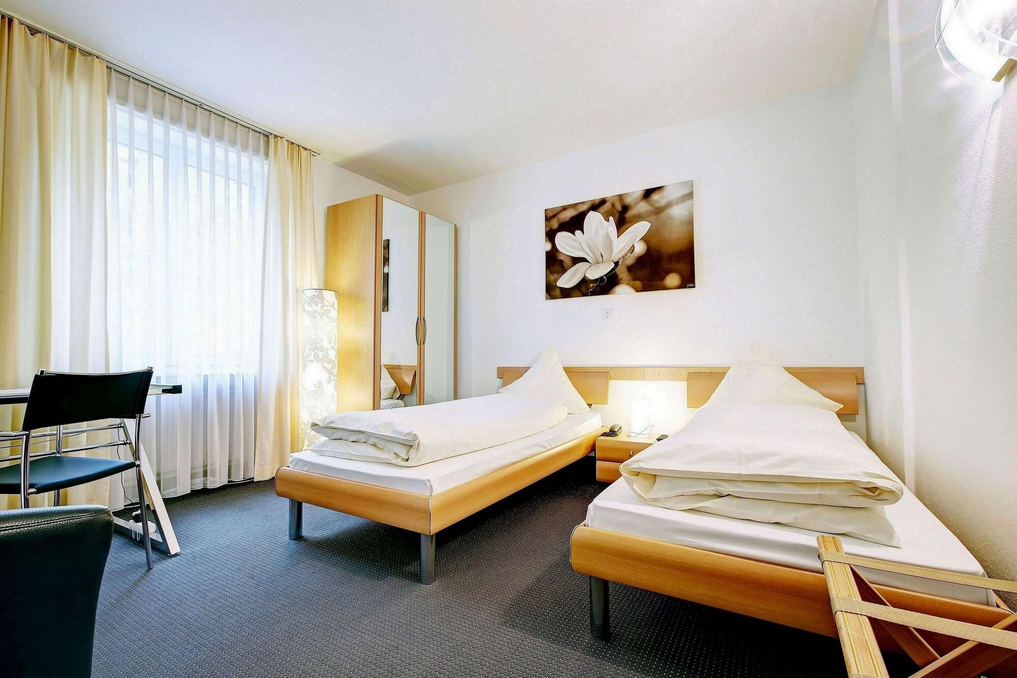 Balegra City Hotel Basel Contactless Self Check-In Экстерьер фото