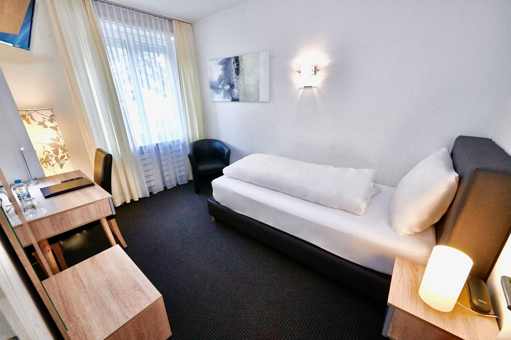 Balegra City Hotel Basel Contactless Self Check-In Экстерьер фото