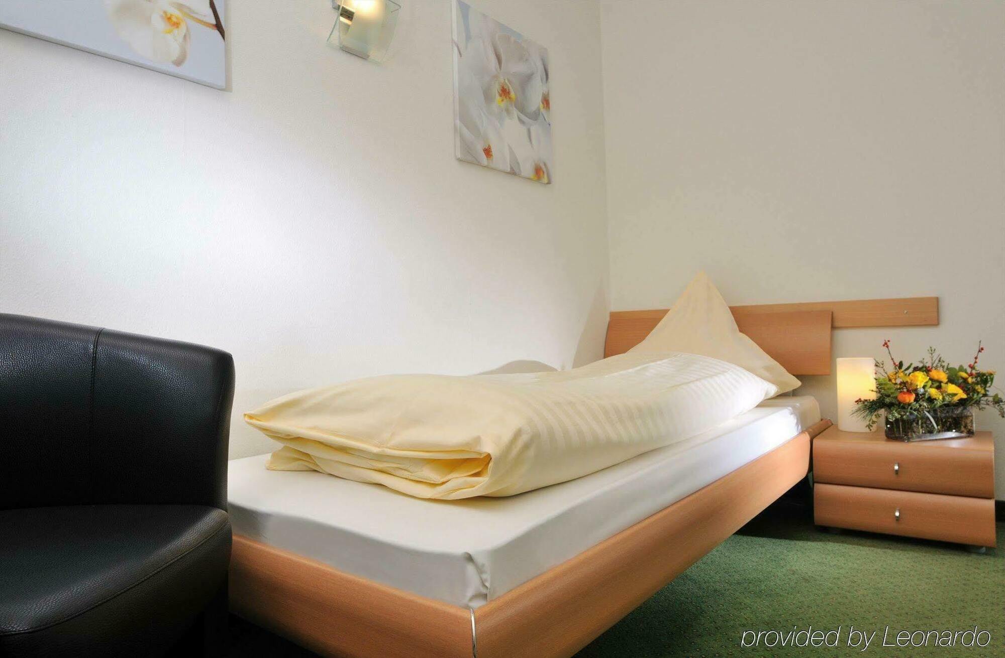 Balegra City Hotel Basel Contactless Self Check-In Номер фото